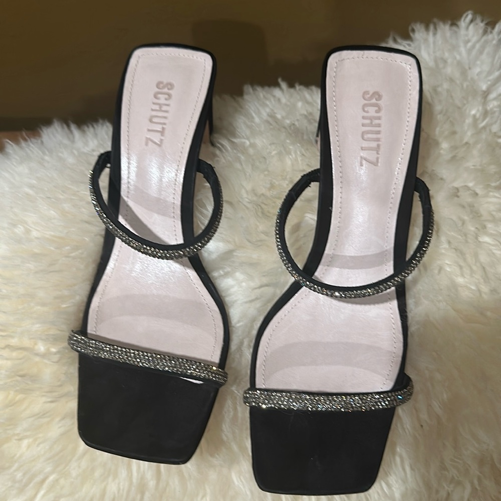 Black SCHUTZ sandals; size 8M